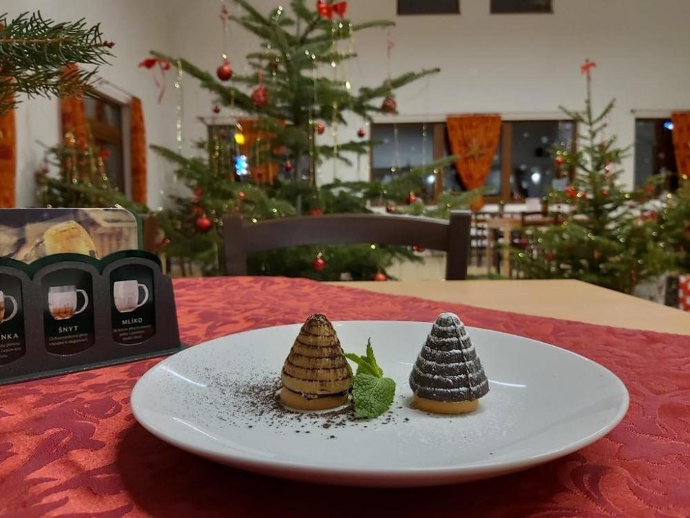 Pension A Restaurace U Sousedu Strazny Εξωτερικό φωτογραφία